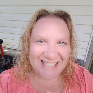 Meet your Posher, Lesley